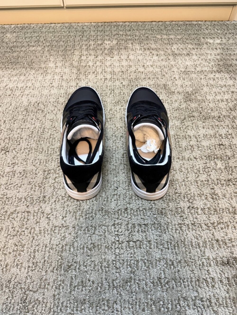 Burberry Men's Reeth Sneaker - Size 44 - Picture 5 of 13